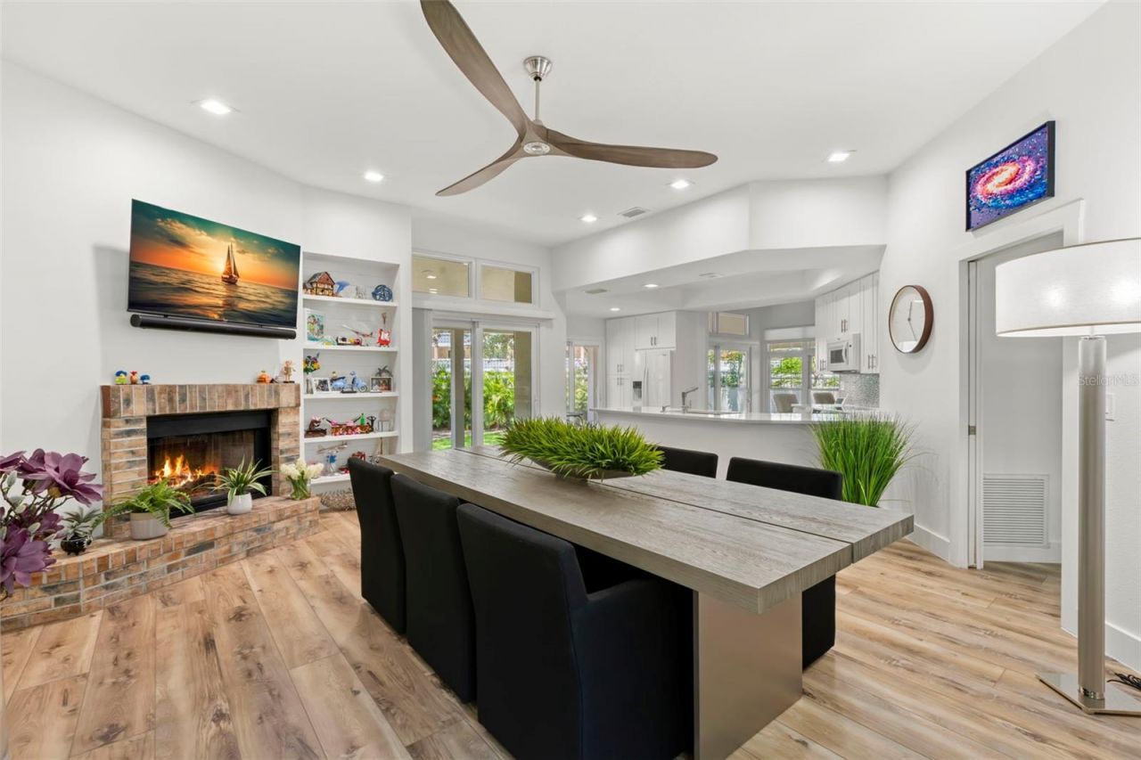 5102 White Pine Circle Ne, Saint Petersburg, FL 33703 Photo