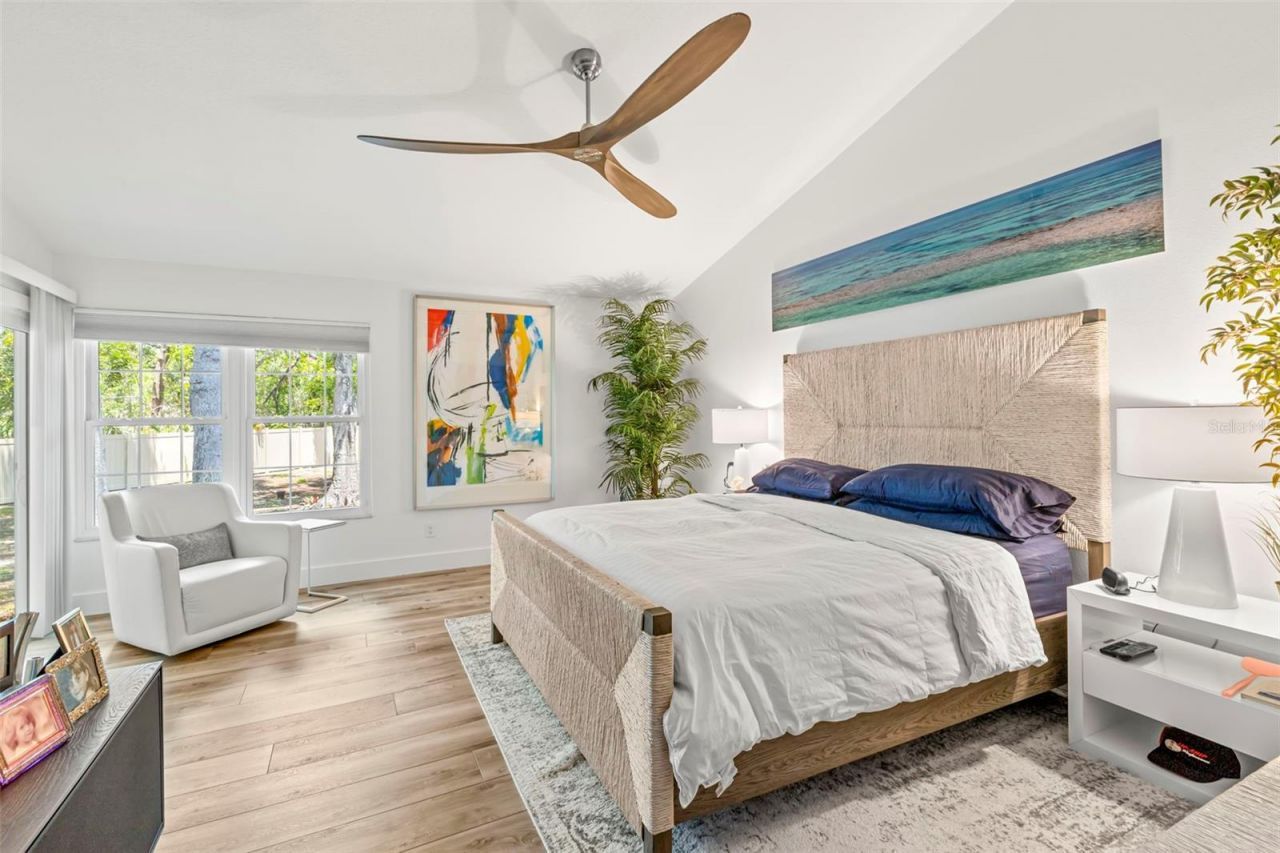 5102 White Pine Circle Ne, Saint Petersburg, FL 33703 Photo