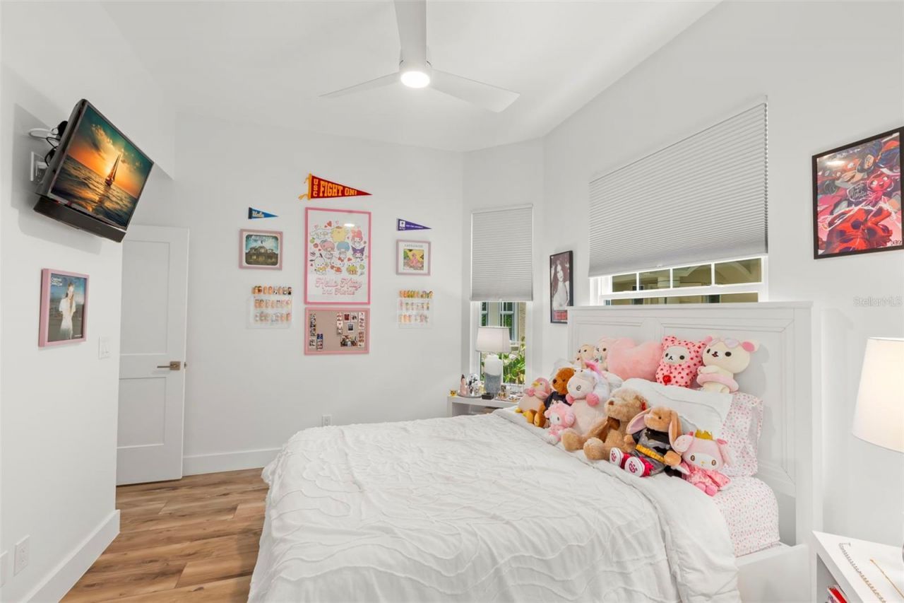 5102 White Pine Circle Ne, Saint Petersburg, FL 33703 Photo