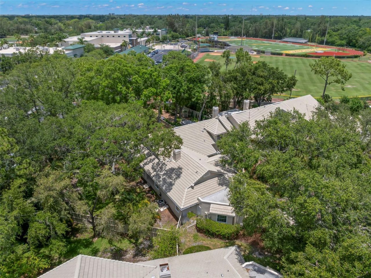 5102 White Pine Circle Ne, Saint Petersburg, FL 33703 Photo