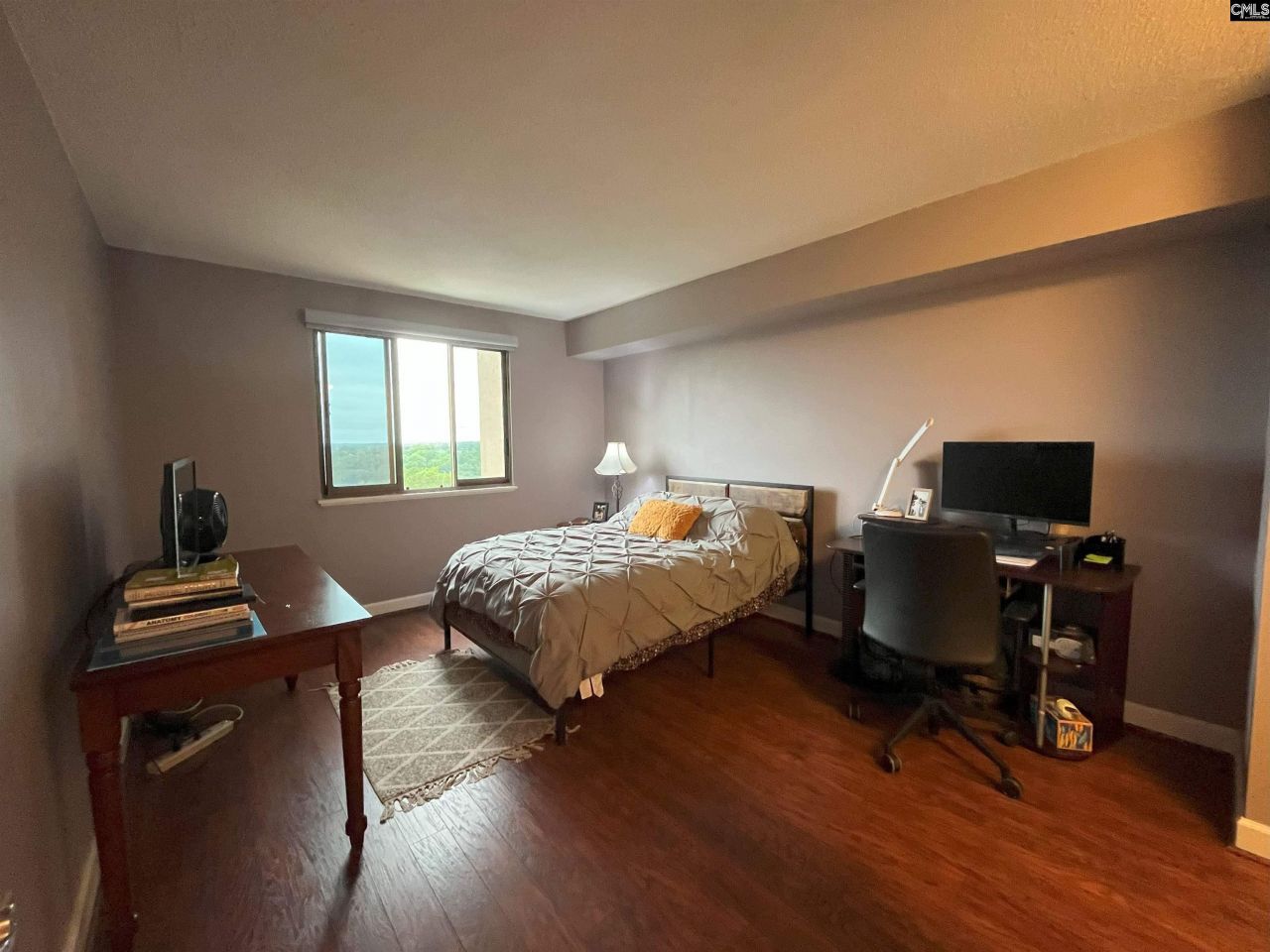 1825 St. Julian Place Photo 26