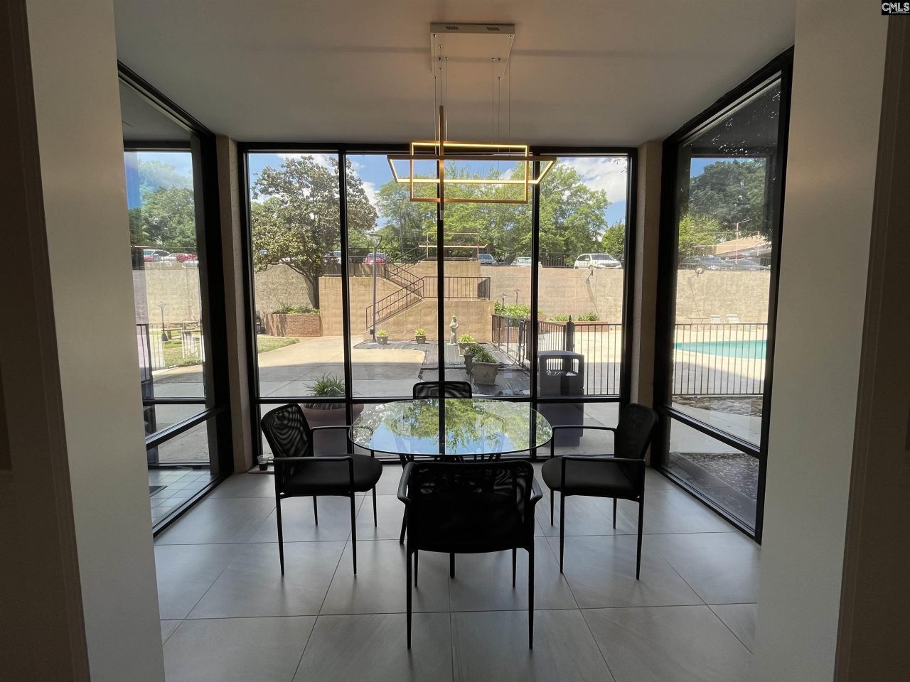 1825 St. Julian Place Photo 37