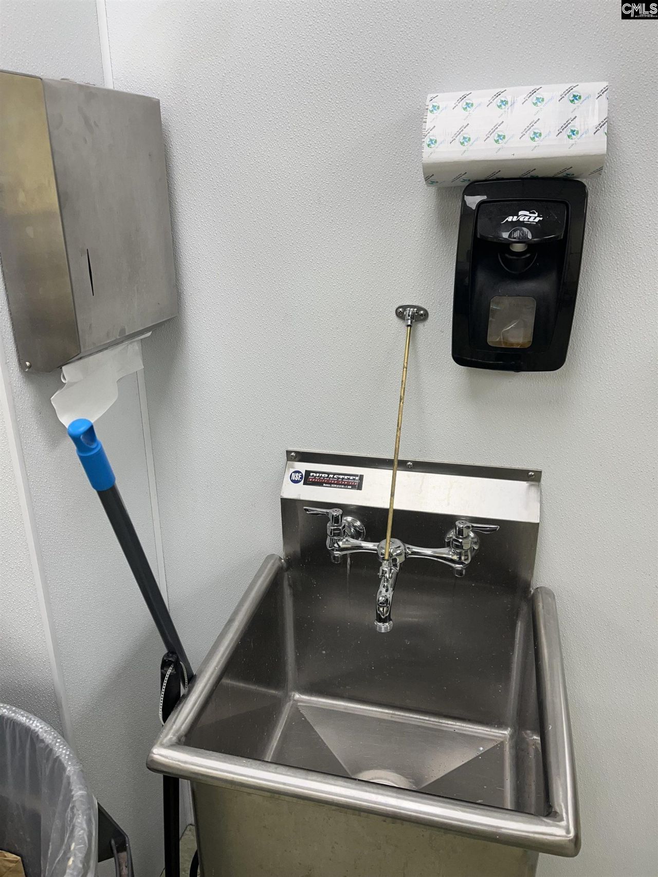 1825 St. Julian Place Photo 55