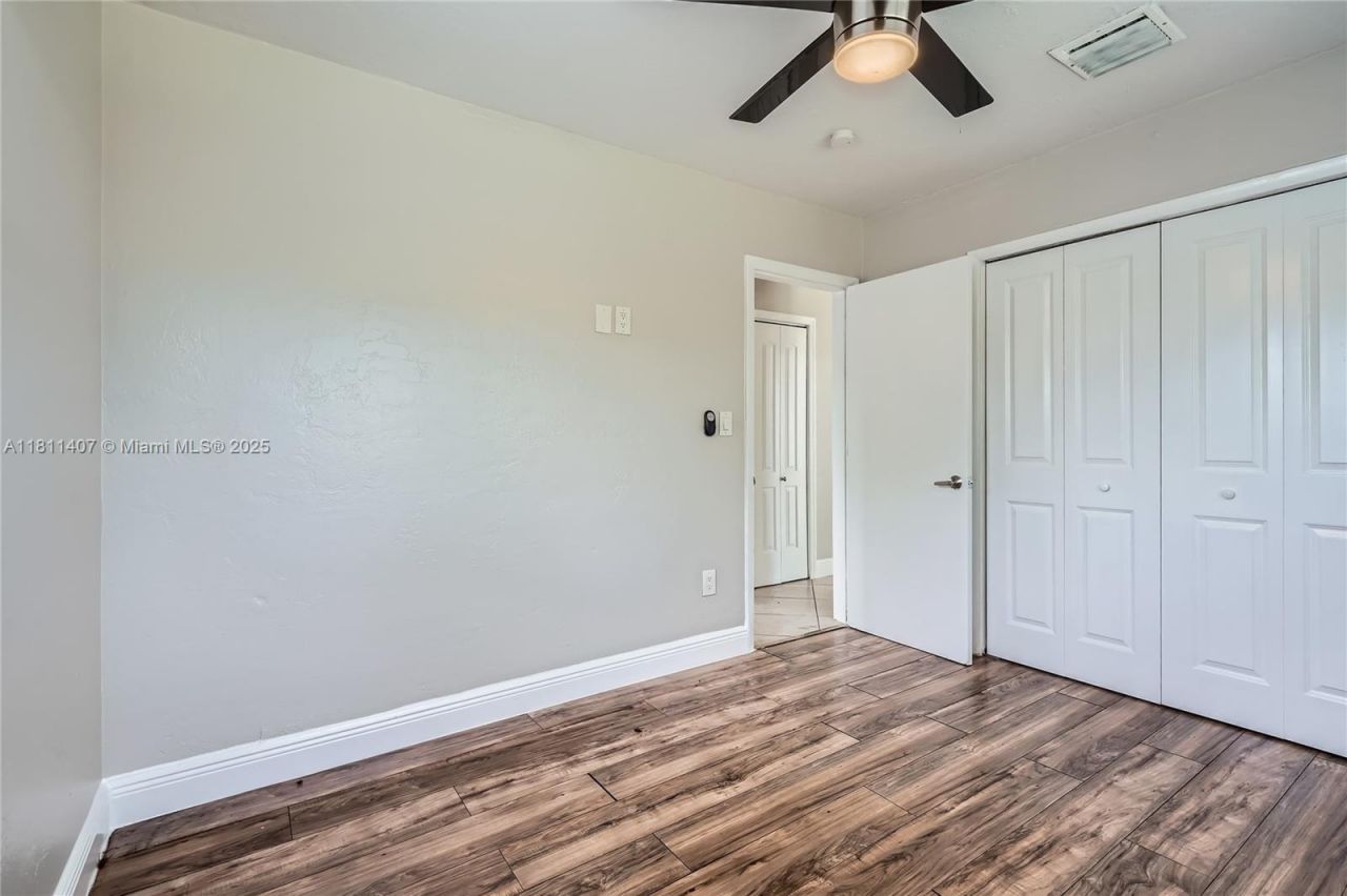 20701 Eagle Nest Rd, Cutler Bay, FL 33189 Photo