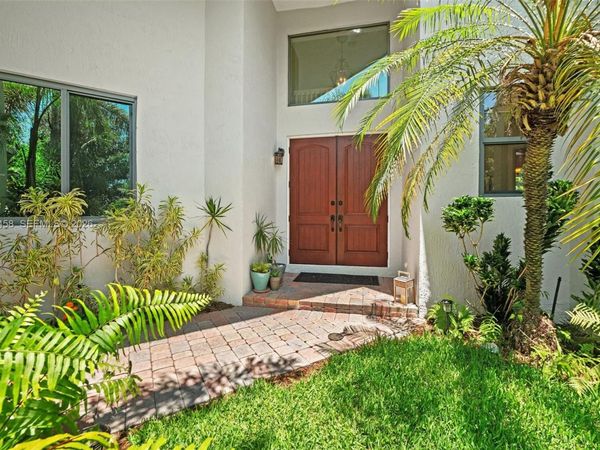 8205 SW 171st Ter, Palmetto Bay, FL 33157