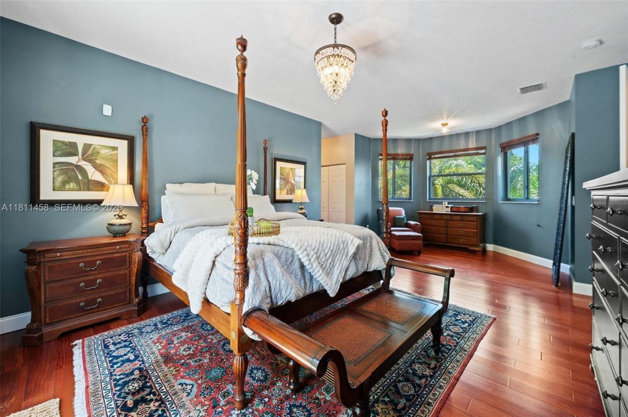 8205 SW 171st Ter, Palmetto Bay, FL 33157 Photo