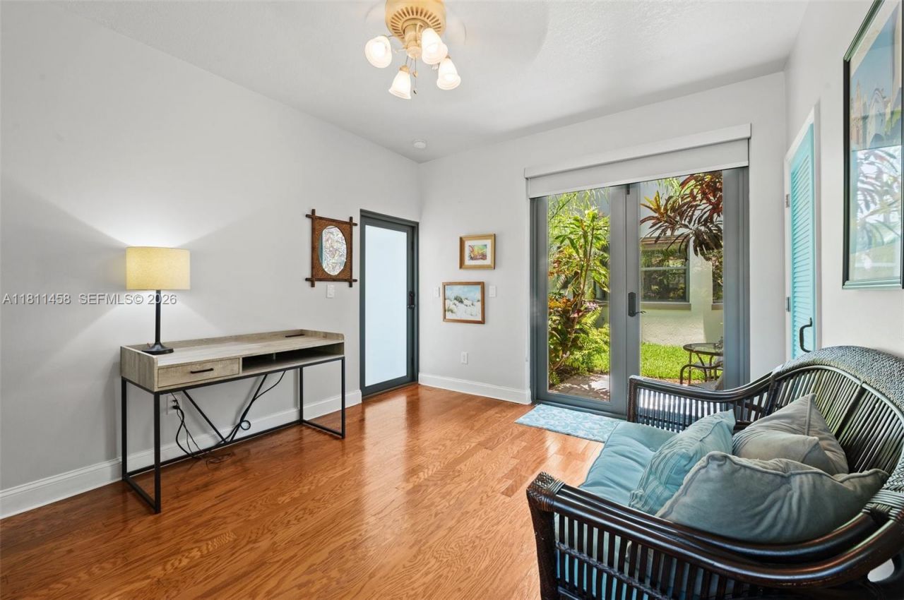 8205 SW 171st Ter, Palmetto Bay, FL 33157 Photo