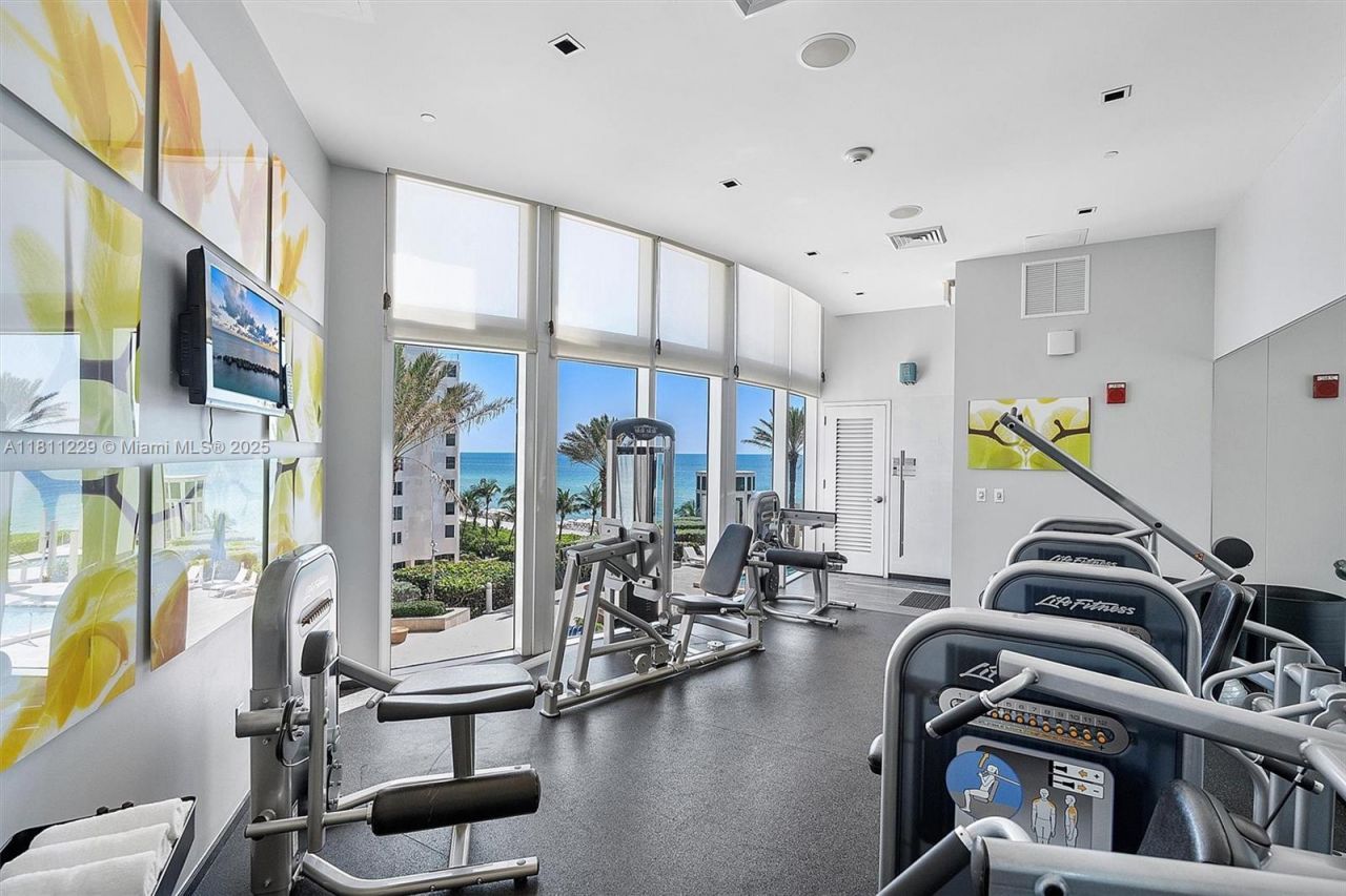 17201 Collins Ave, Unit 1205, Sunny Isles Beach, FL 33160 Photo