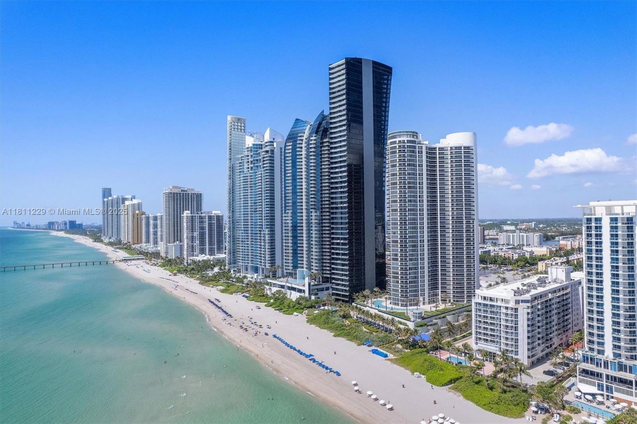 17201 Collins Ave, Unit 1205, Sunny Isles Beach, FL 33160 Photo