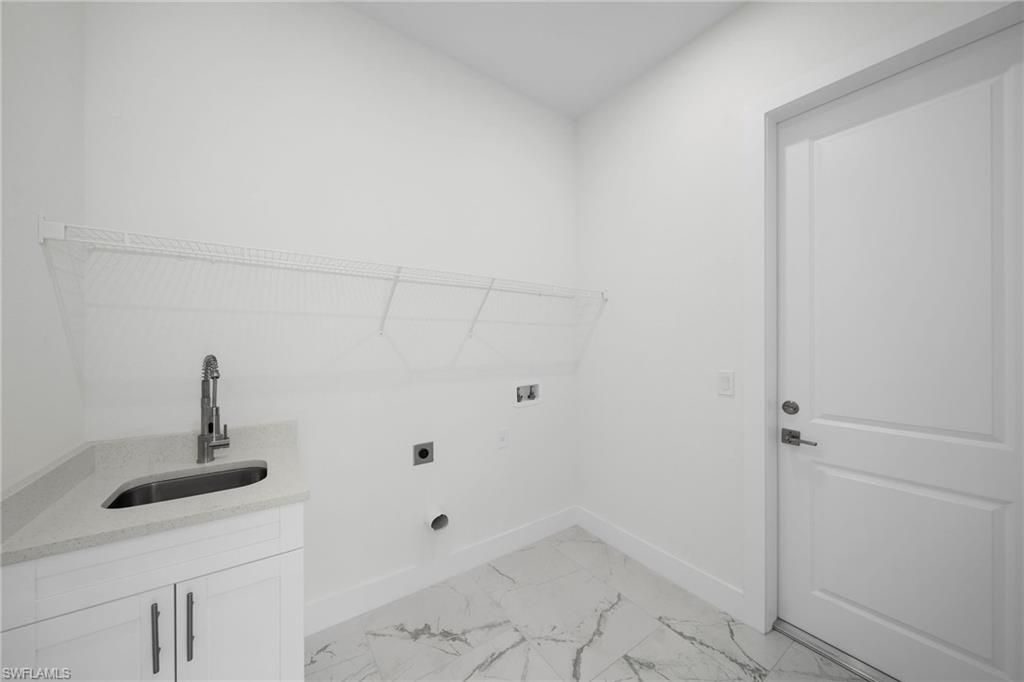 1002 NE 7th Ave, Cape Coral, FL 33909 Photo