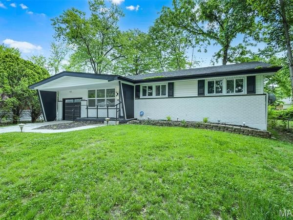 2224 Lovett Drive, St Louis, MO 63136