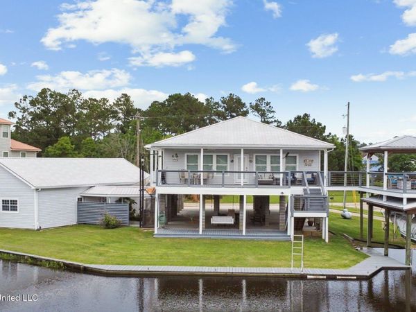 6241 Shawnee Street, Kiln, MS 39556