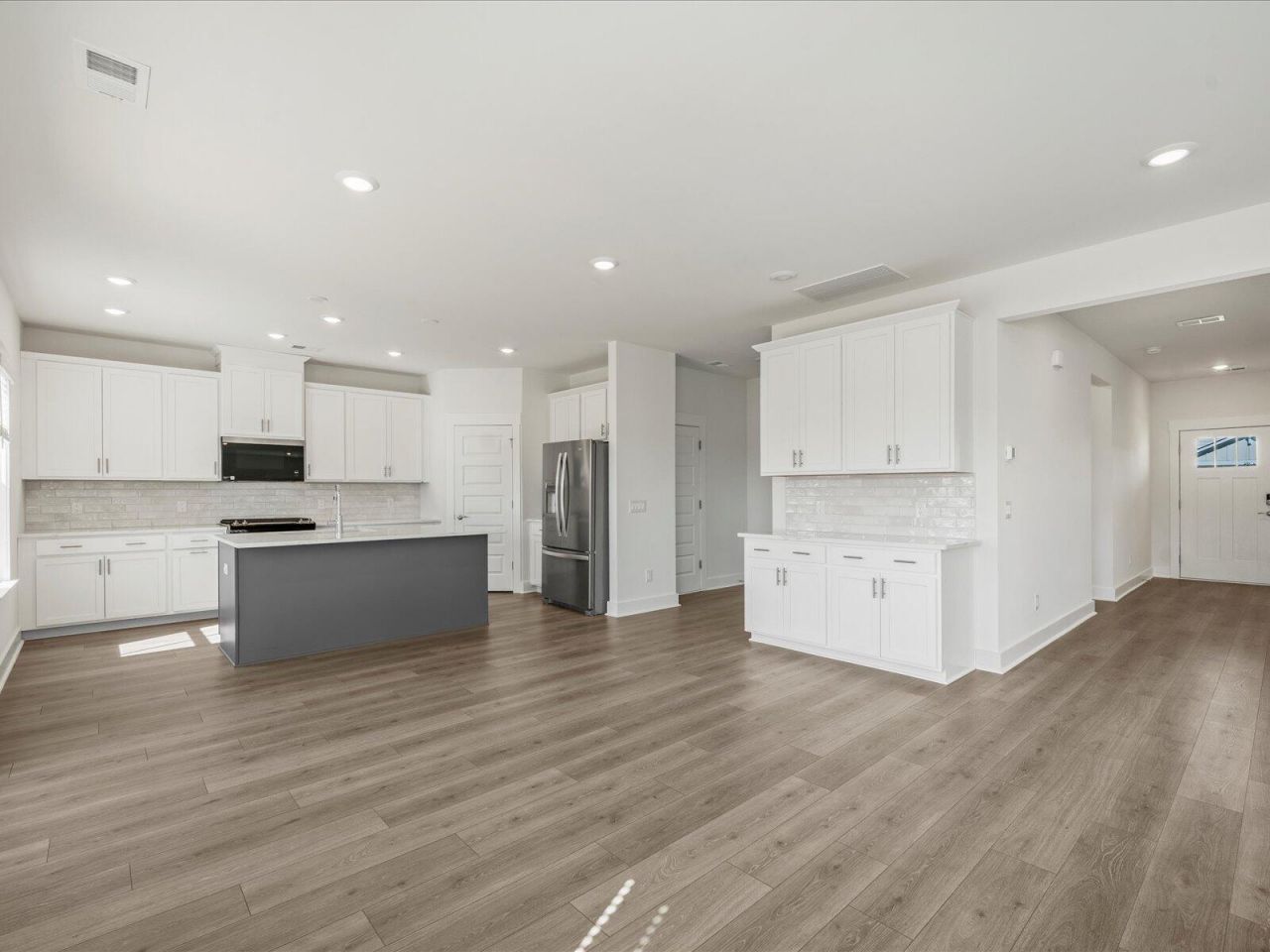 421 Radiant Blue Way Photo 15
