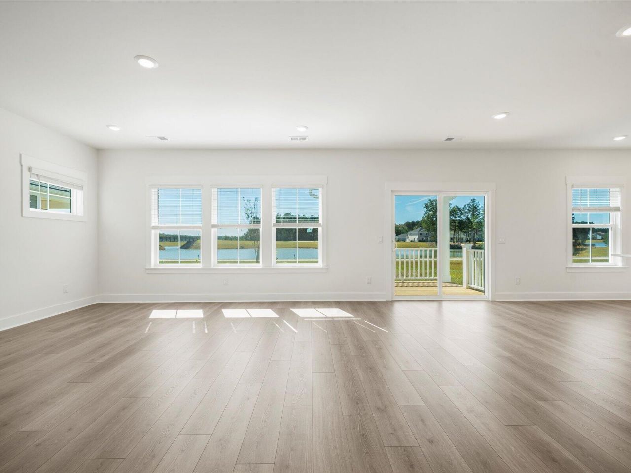 421 Radiant Blue Way Photo 18