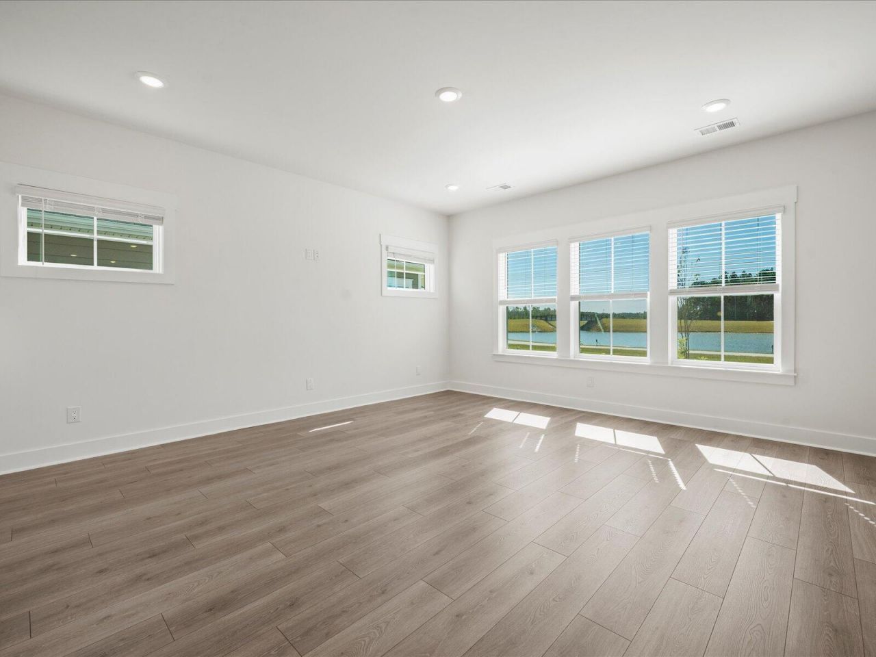 421 Radiant Blue Way Photo 19