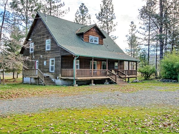 1190 Cedar Flat Road, Williams, OR 97544