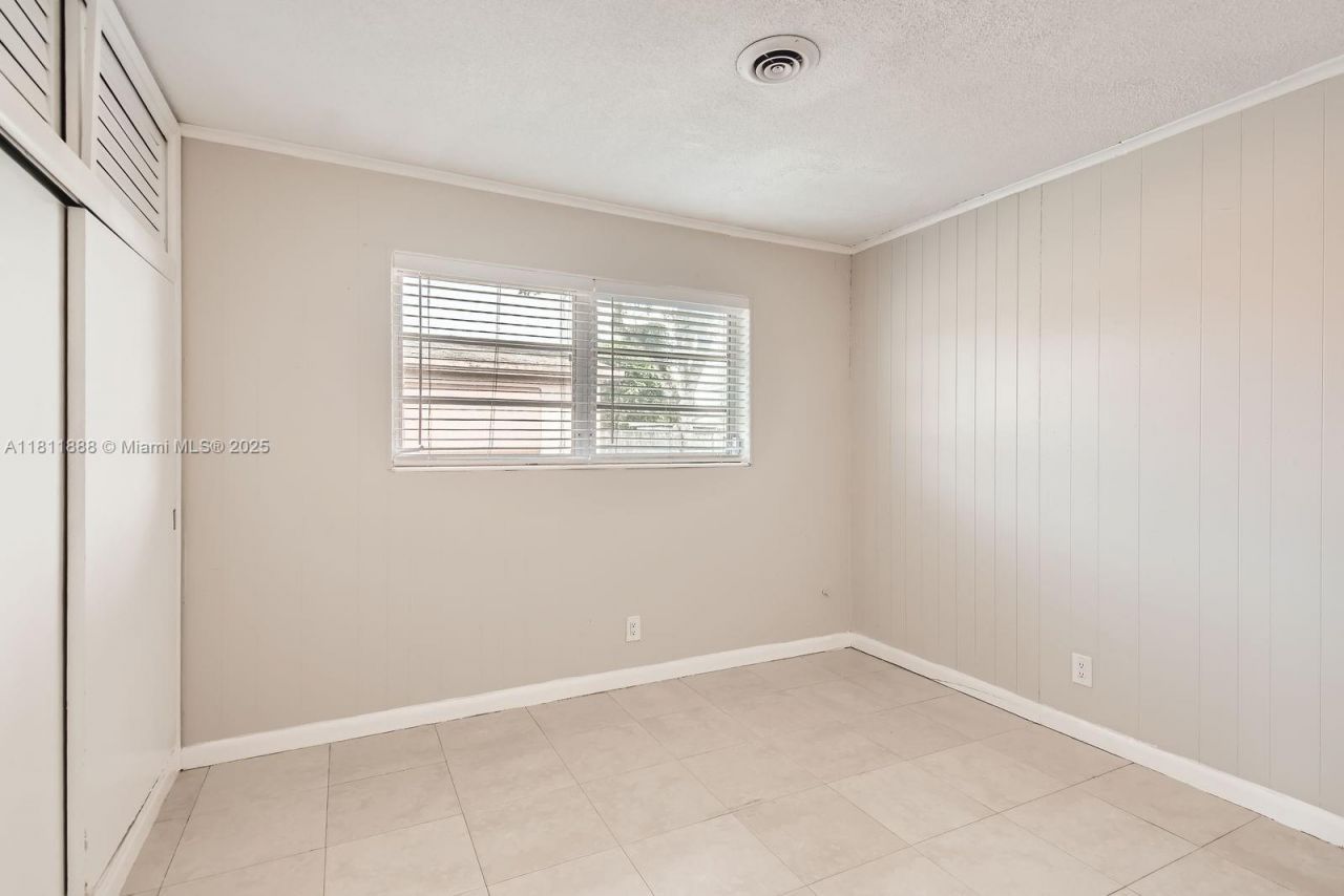 6221 NW 17th St, Sunrise, FL 33313 Photo