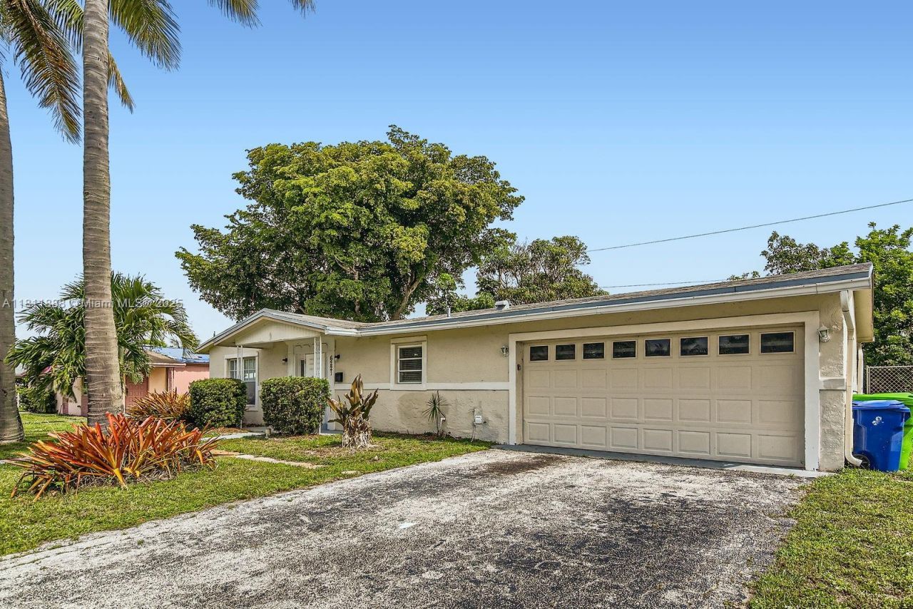 6221 NW 17th St, Sunrise, FL 33313 Photo