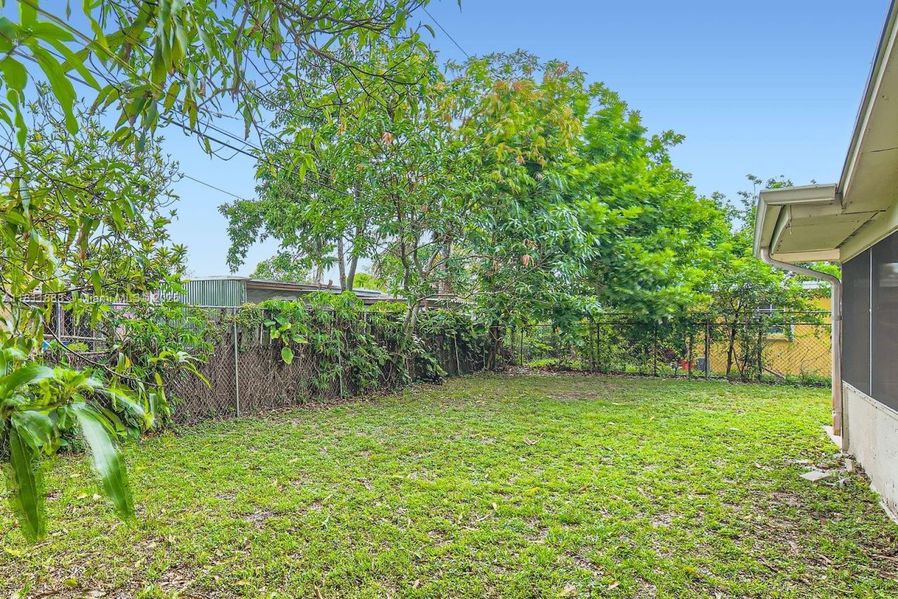 6221 NW 17th St, Sunrise, FL 33313 Photo