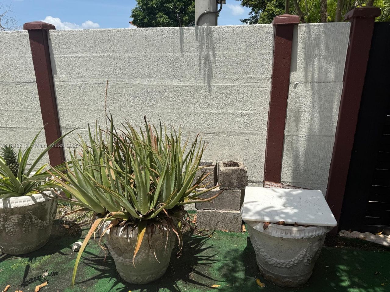 3297 W 70th St, Hialeah, FL 33018 Photo