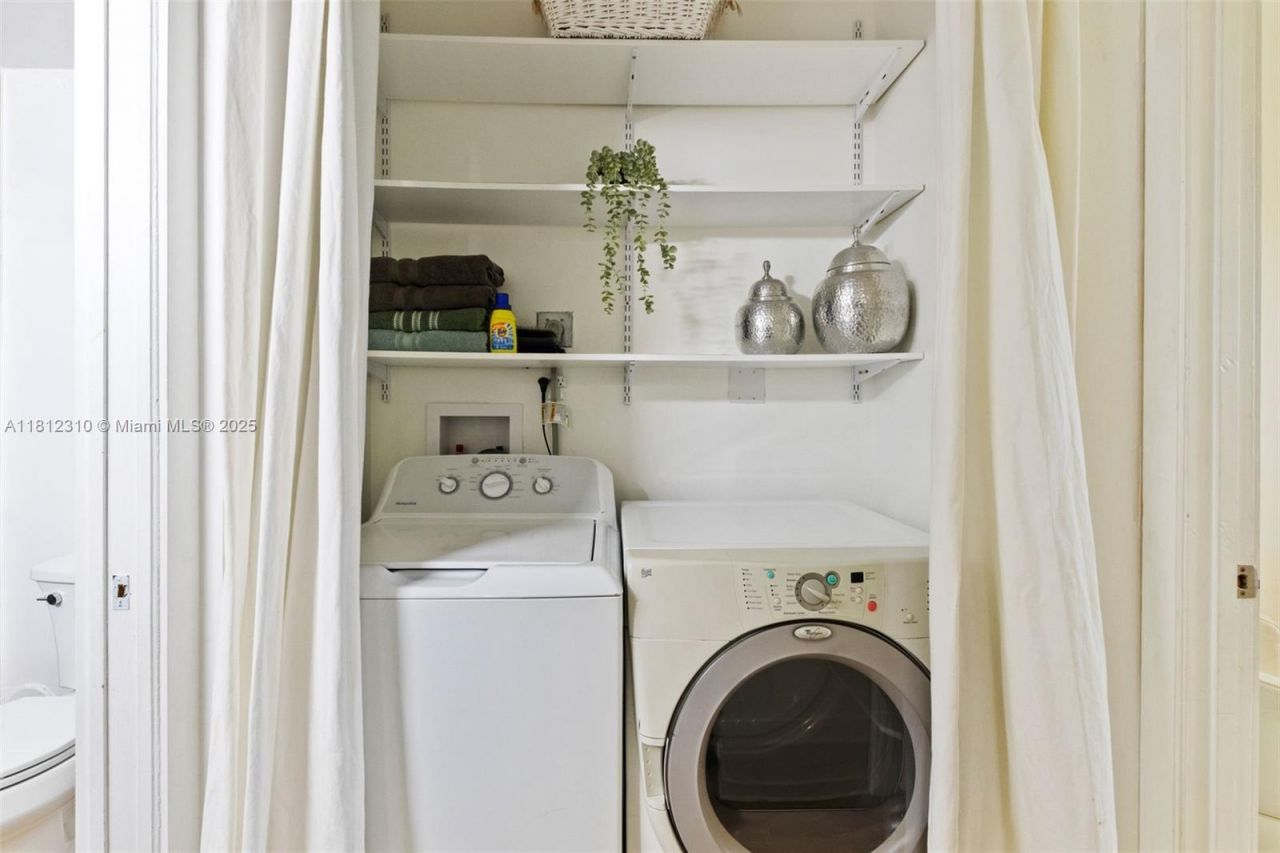 19999 E Country Club Dr, Unit 1106, Aventura, FL 33180 Photo