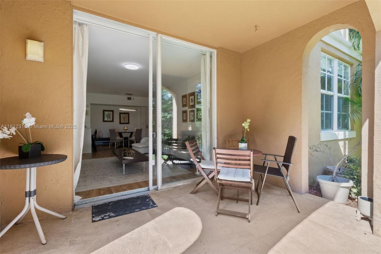 19999 E Country Club Dr, Unit 1106, Aventura, FL 33180 Photo