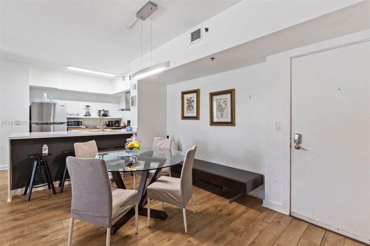 19999 E Country Club Dr, Unit 1106, Aventura, FL 33180 Photo