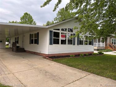 504 Bush Lake Lane, Kimball Twp, MI 48074