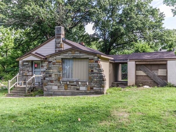 4415 August Lane, Kansas City, KS 66106