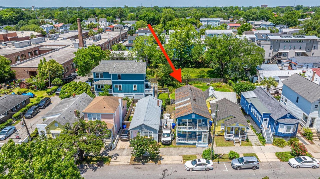 200 Fishburne Street Photo 38