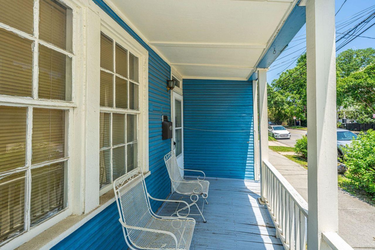 200 Fishburne Street Photo 4