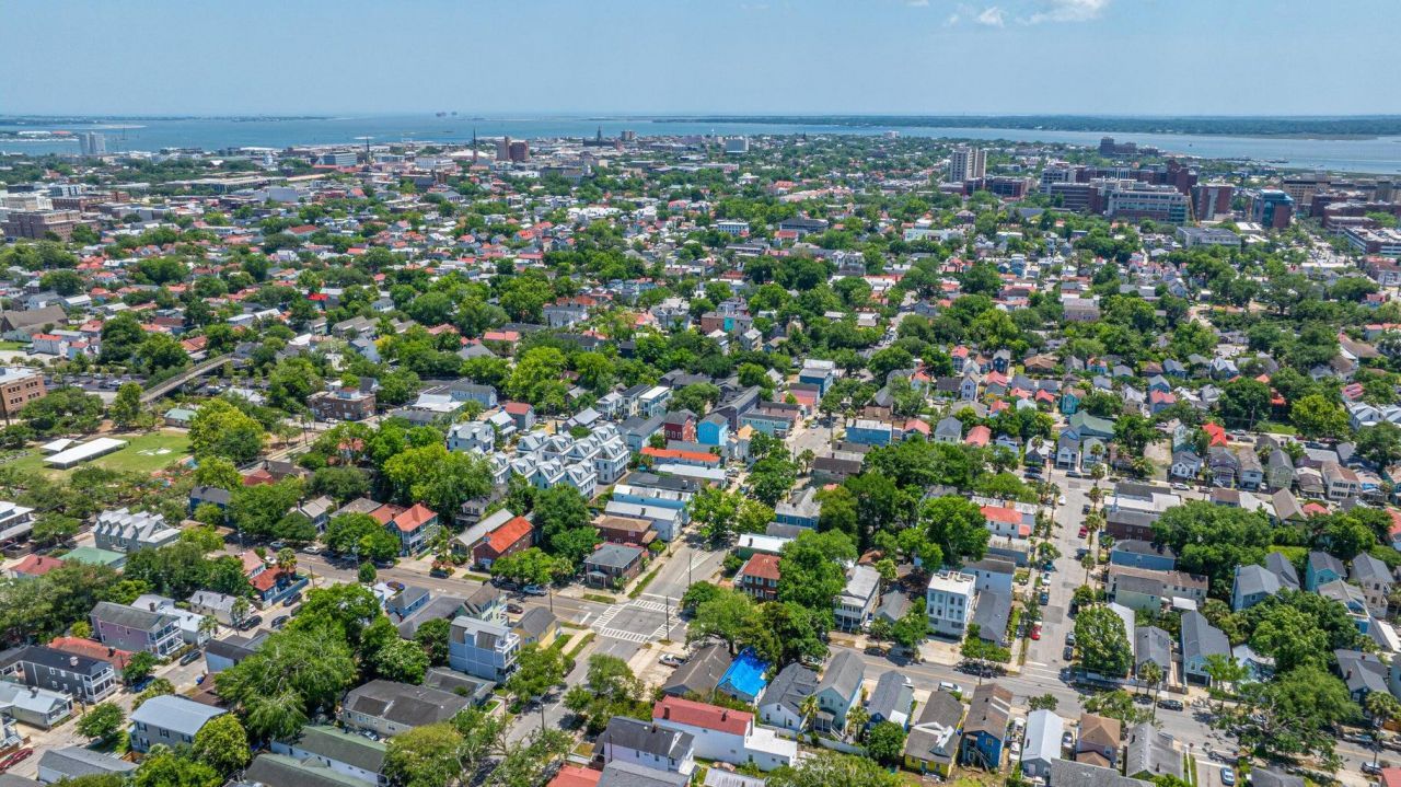 200 Fishburne Street Photo 46