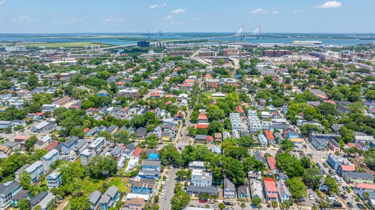 200 Fishburne Street Photo 58