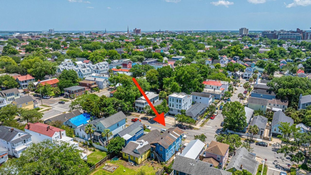 200 Fishburne Street Photo 62