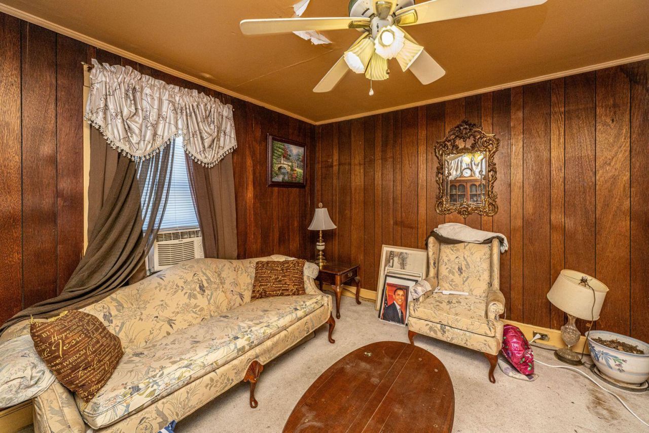 200 Fishburne Street Photo 7