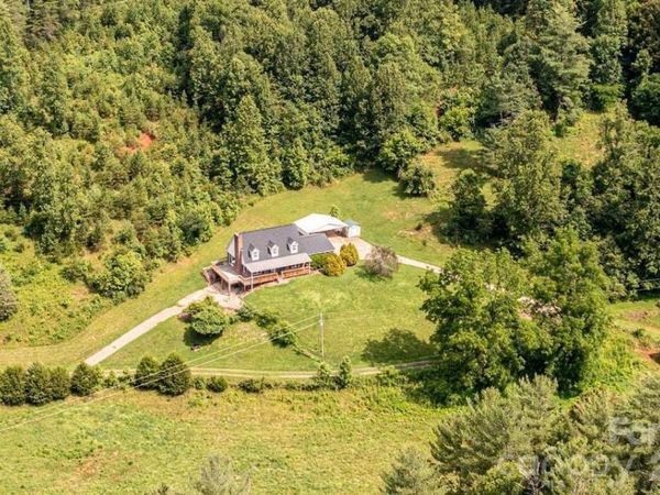 5595 Cloverfield Place, Boomer, NC 28606