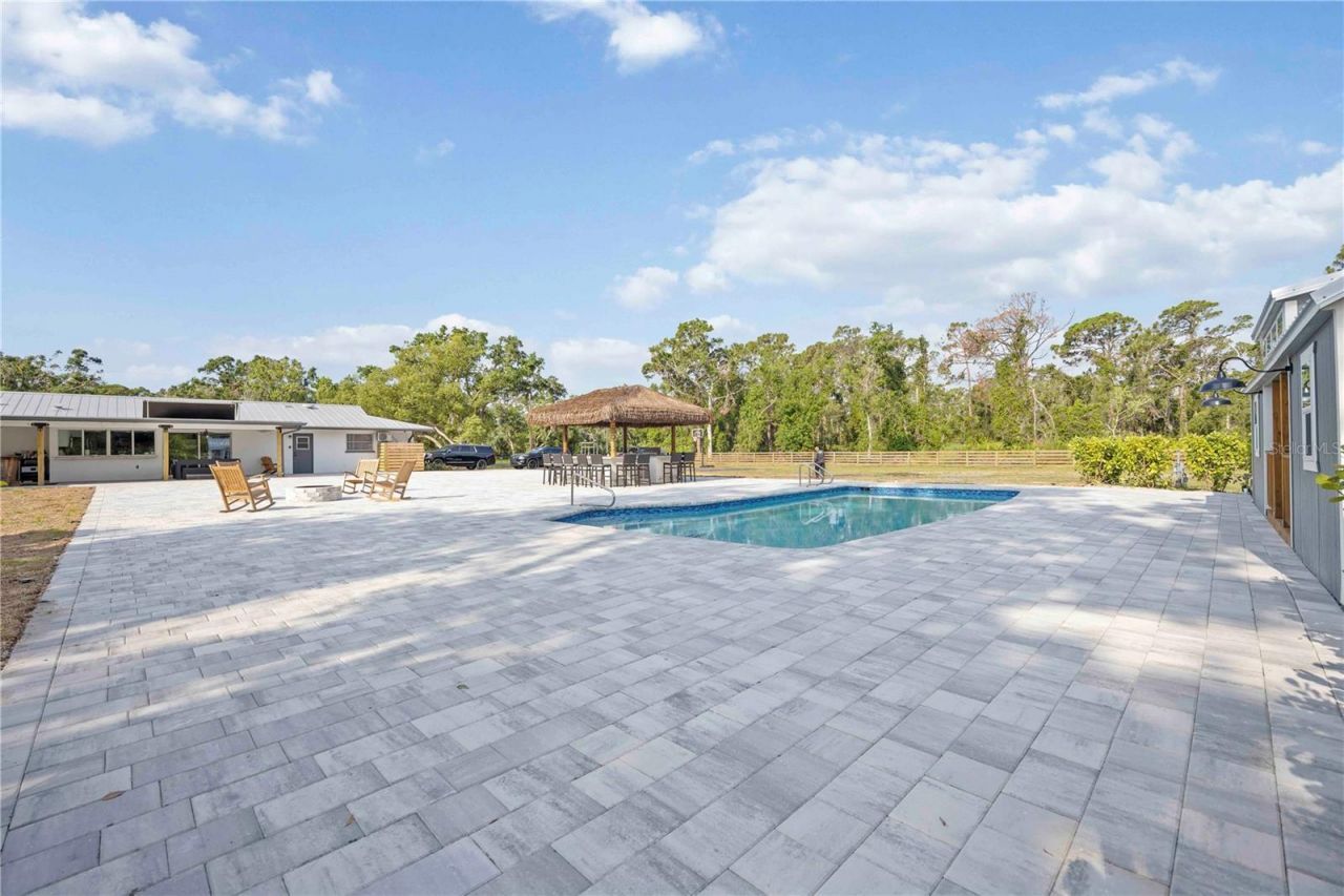 2255 61st Street, Sarasota, FL 34243 Photo