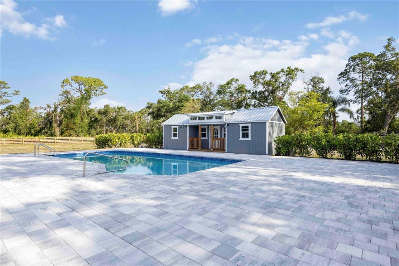 2255 61st Street, Sarasota, FL 34243 Photo