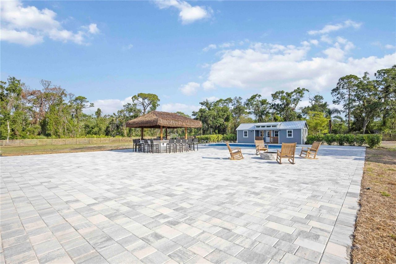 2255 61st Street, Sarasota, FL 34243 Photo