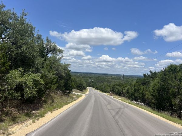 1236 Stallion Springs, Fischer, TX 78623