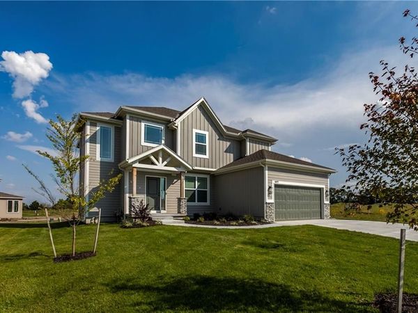 16977 S Mahaffie Street, Olathe, KS 66062