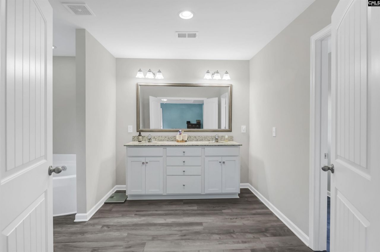 53 Findlay Circle Photo 25