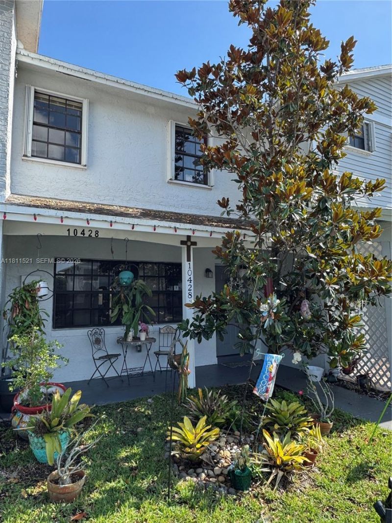 10428 NW 3rd St, Pembroke Pines, FL 33026 Photo