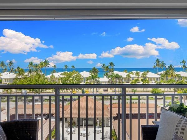 2600 Gulf Shore BLVD N, Unit 54, NAPLES, FL 34103