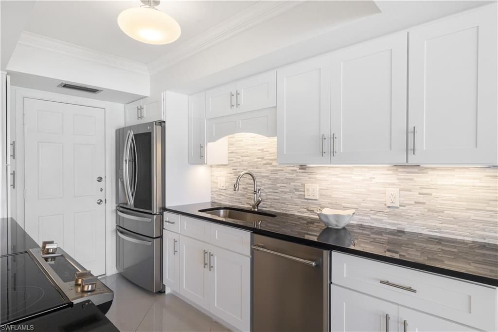 2600 Gulf Shore Blvd N, Unit 54, Naples, FL 34103 Photo