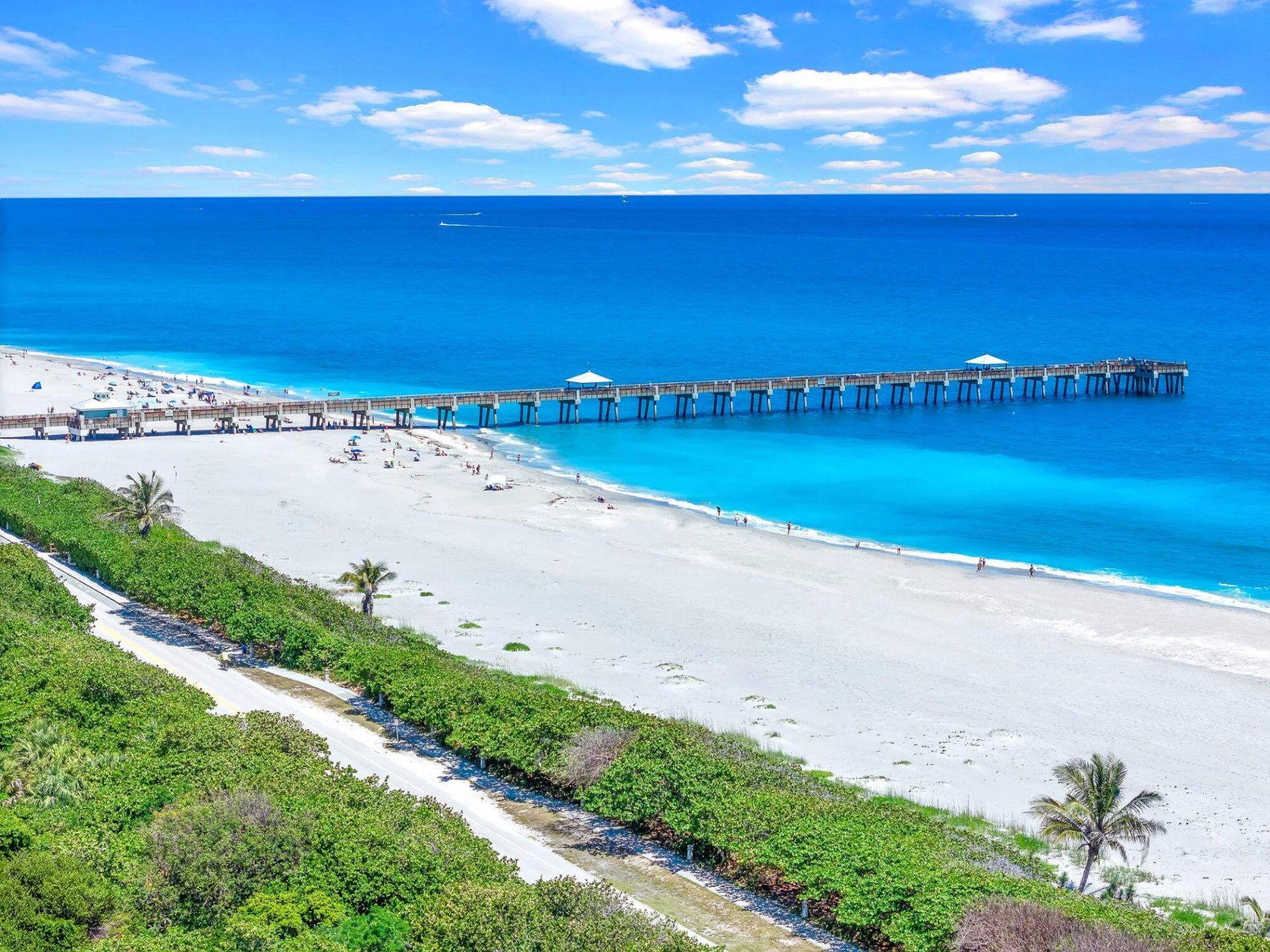 24 Uno Lago Drive, Juno Beach, FL 33408 Photo