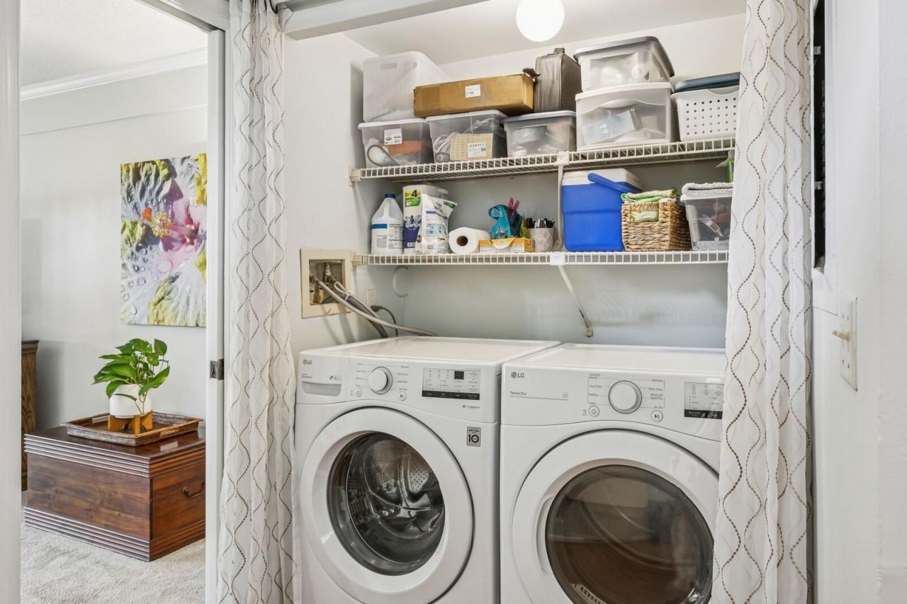 24 Uno Lago Drive, Juno Beach, FL 33408 Photo