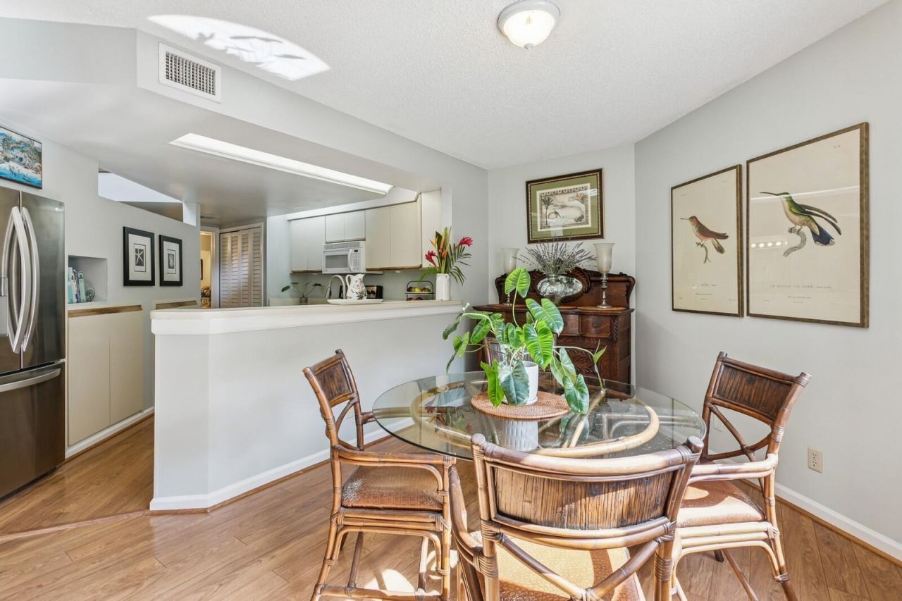 24 Uno Lago Drive, Juno Beach, FL 33408 Photo