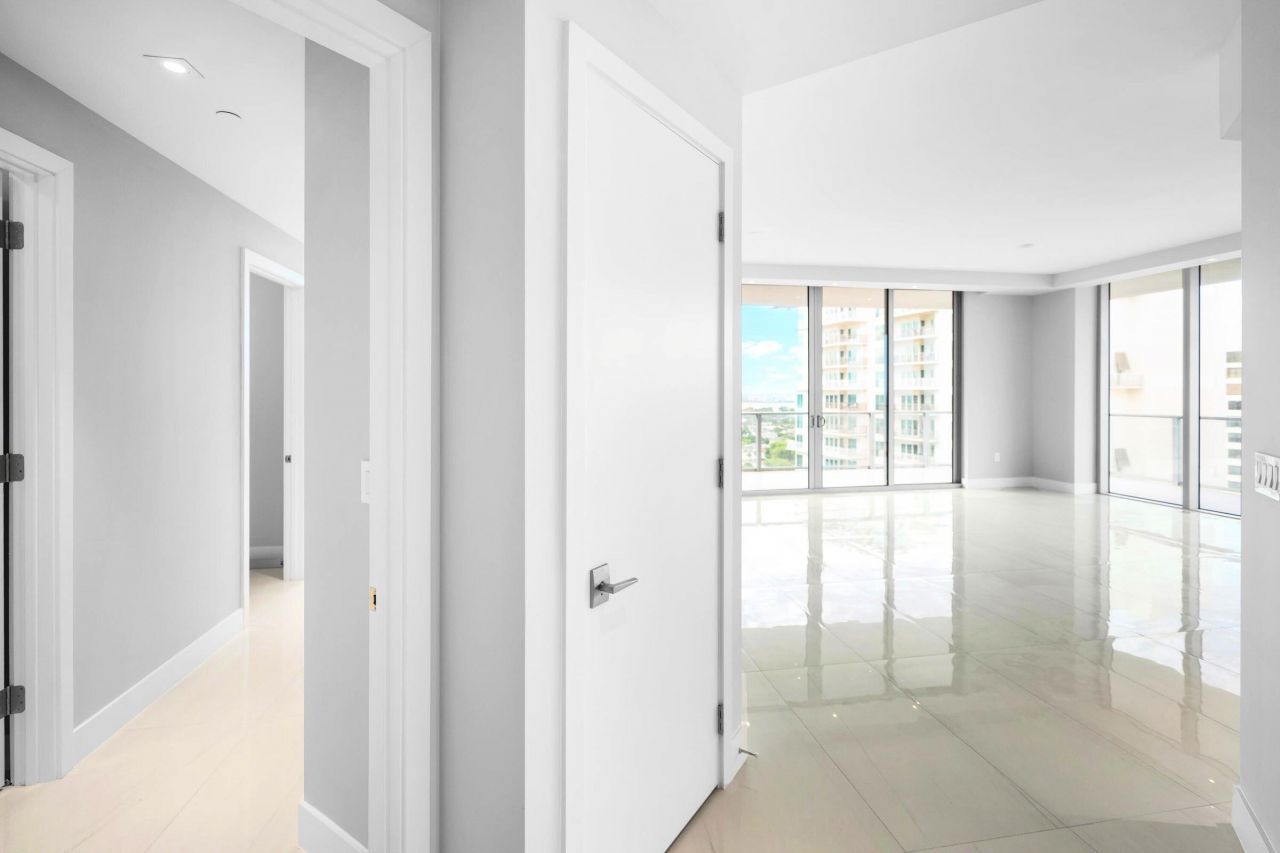 3100 N Ocean Drive, Unit H-1608, Singer Island, FL 33404 Photo