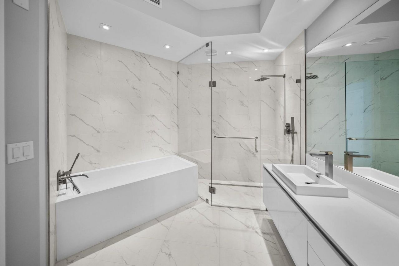 3100 N Ocean Drive, Unit H-1608, Singer Island, FL 33404 Photo